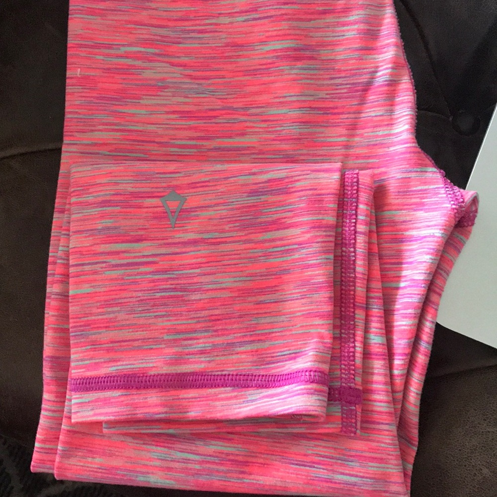 Ivivva crop leggings
